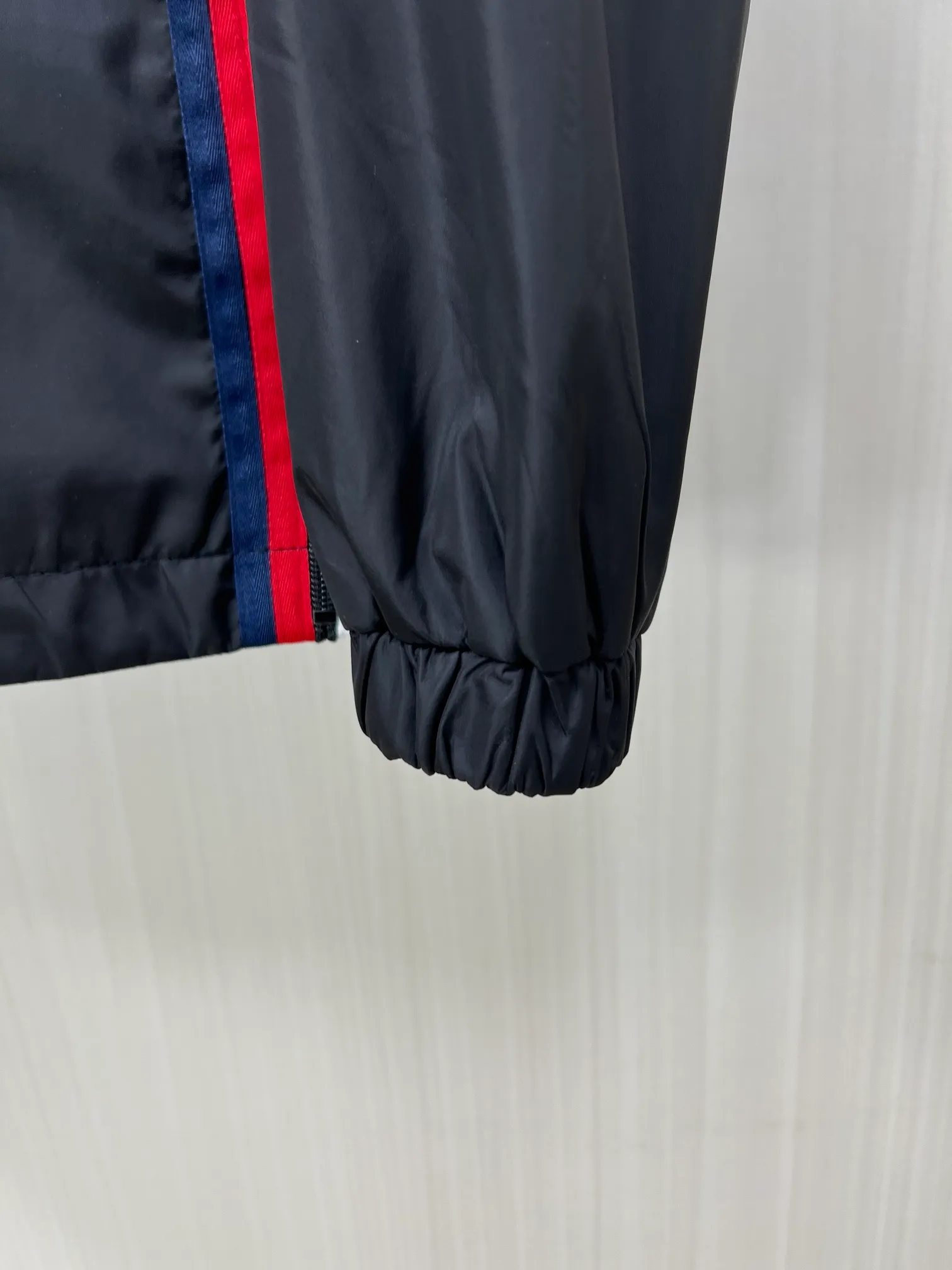 。MONCLER 2026FW ， ， 。 ， 。10 ， ， ， ， 。 ， ， ， ， ， ！ ， ， ， ， 。 ， ， ， 。 ， ！ ， Classic ！ ， ， ， 。 ， 。 HS。Sizes：M-3XL